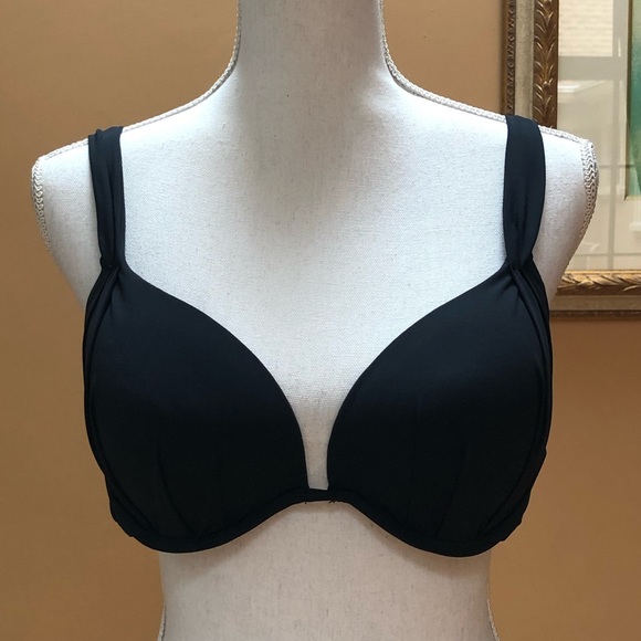 S O L D NWOT 2-piece swimsuit set - Picture 7 of 8